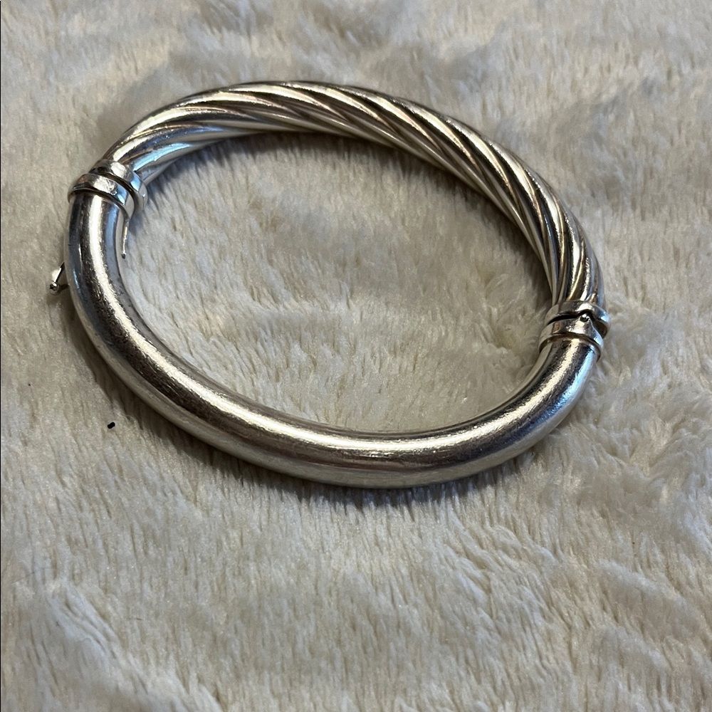 Classic Silver Twisted Cable Bangle Bracelet - image 3